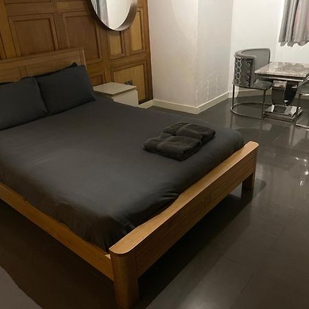 Hendham House Hotel Манчестър Екстериор снимка